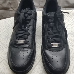 Nike Air Force 1 all black size 8